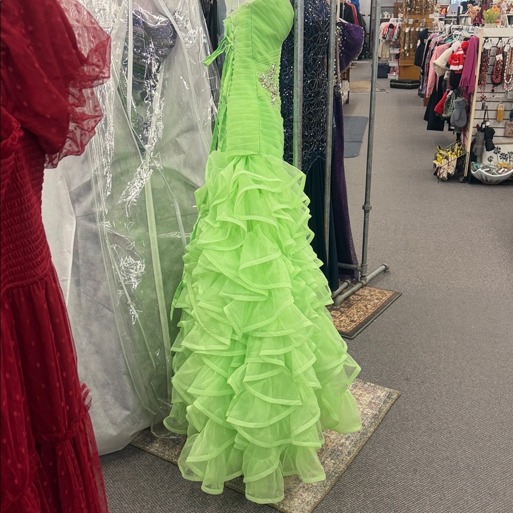 Green Ruffled Mermaid Evening Dress - Picture 8 of 8